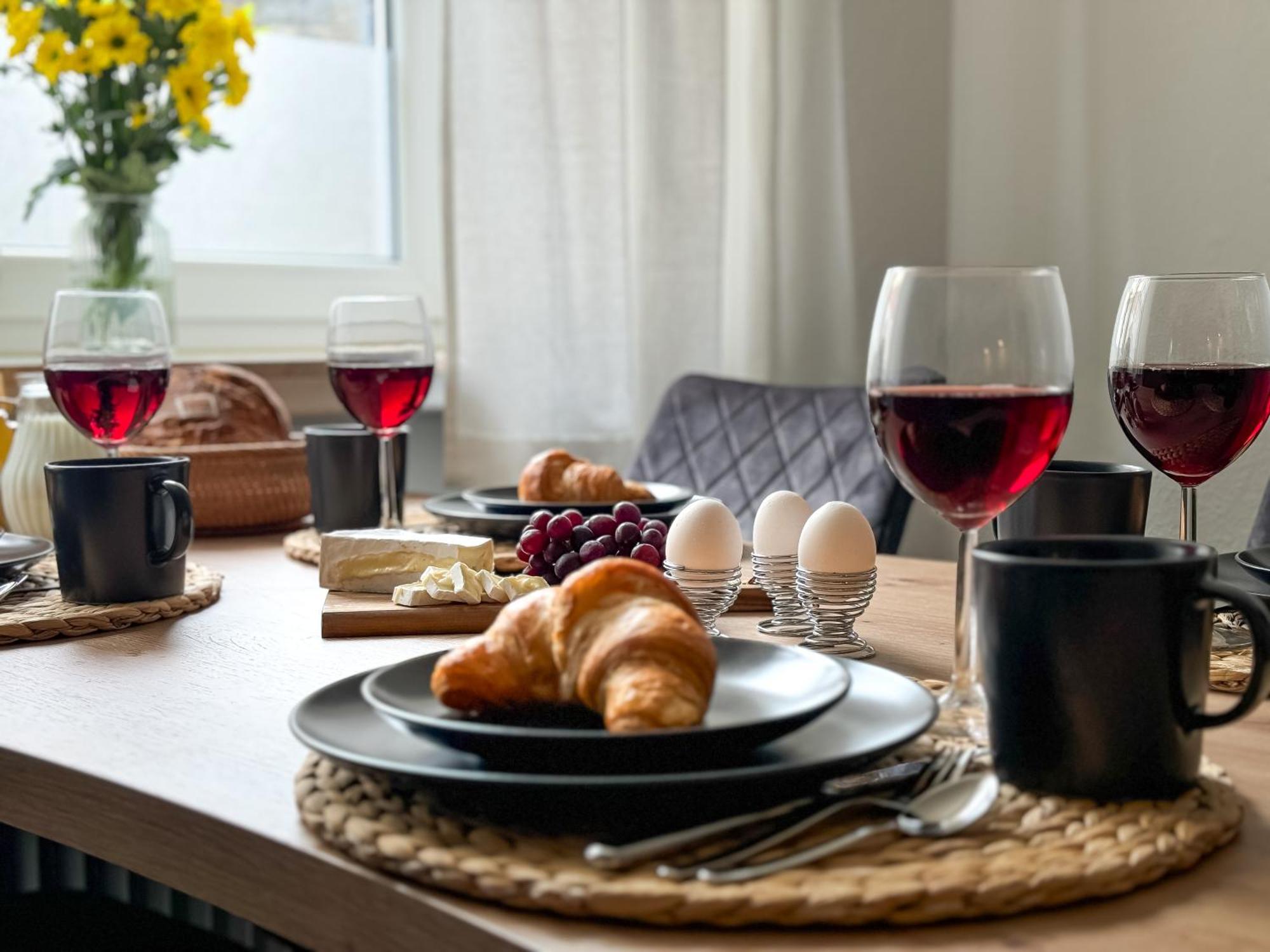 Homelystays Stilvolles Apartment An Der Kirche Lemfoerde Экстерьер фото